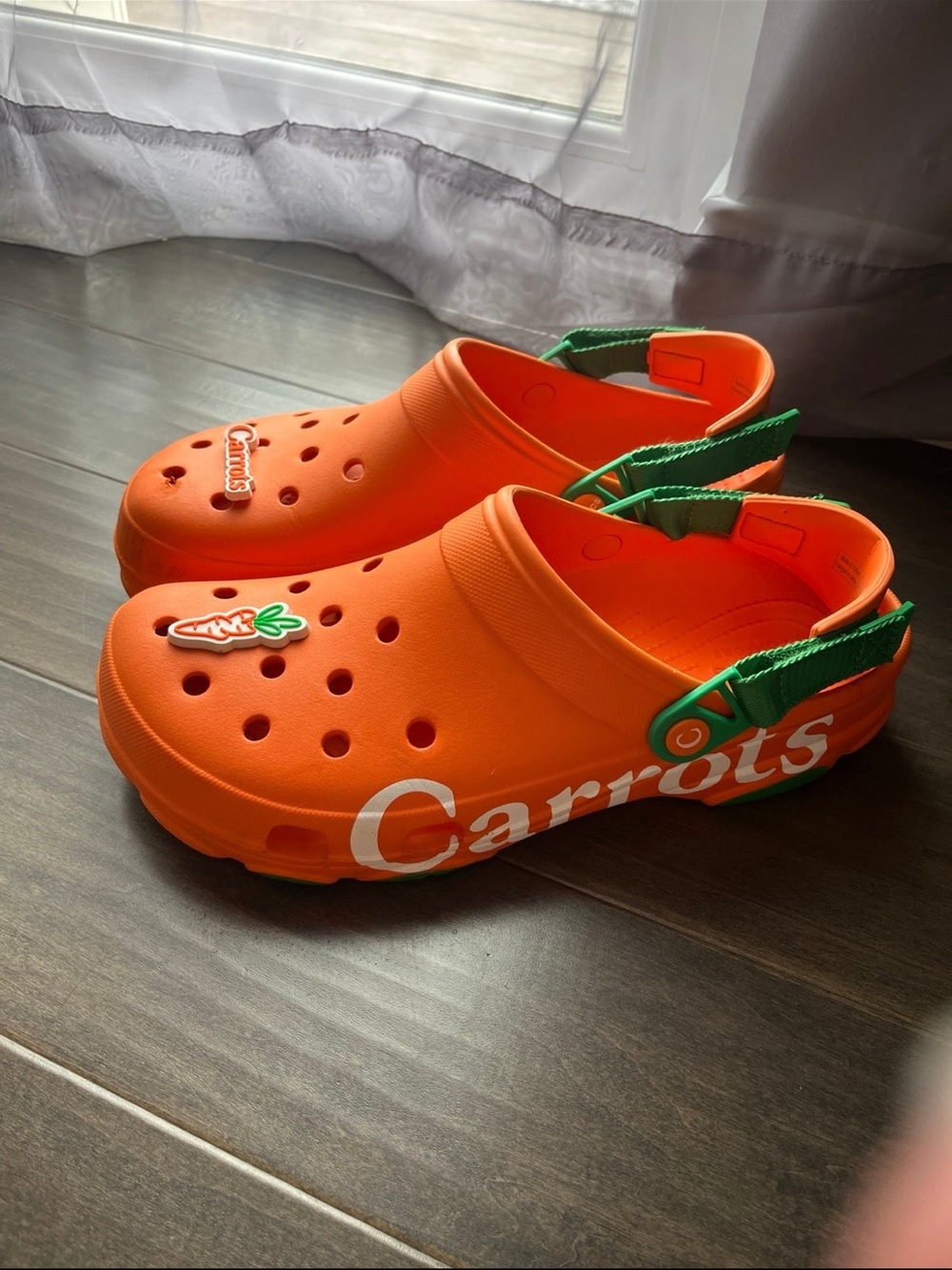 Crocs x Carrots size 12 - Picture 3 of 6